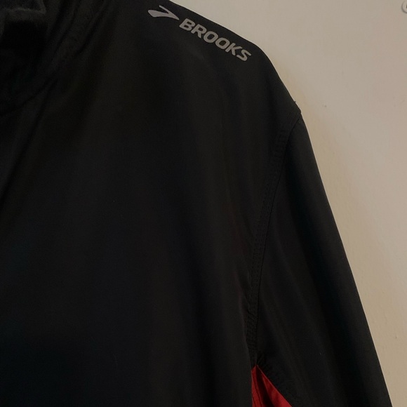 Brooks MCM Windbreaker Track Jacket - Picture 3 of 5